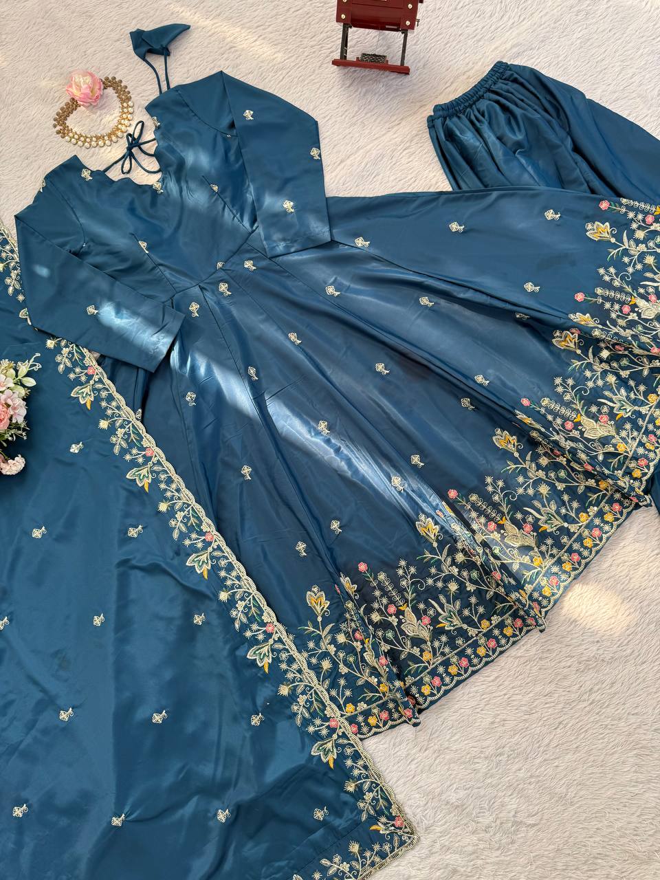 Elegant Embroidered Festival Anarkali Suit Set – 2 Color Options