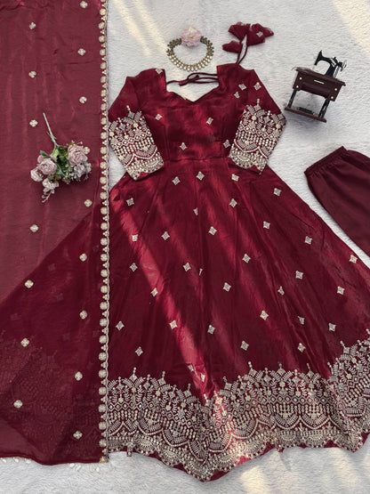 Elegant Embroidered Anarkali Suit Set with Dupatta – 2 Color Options