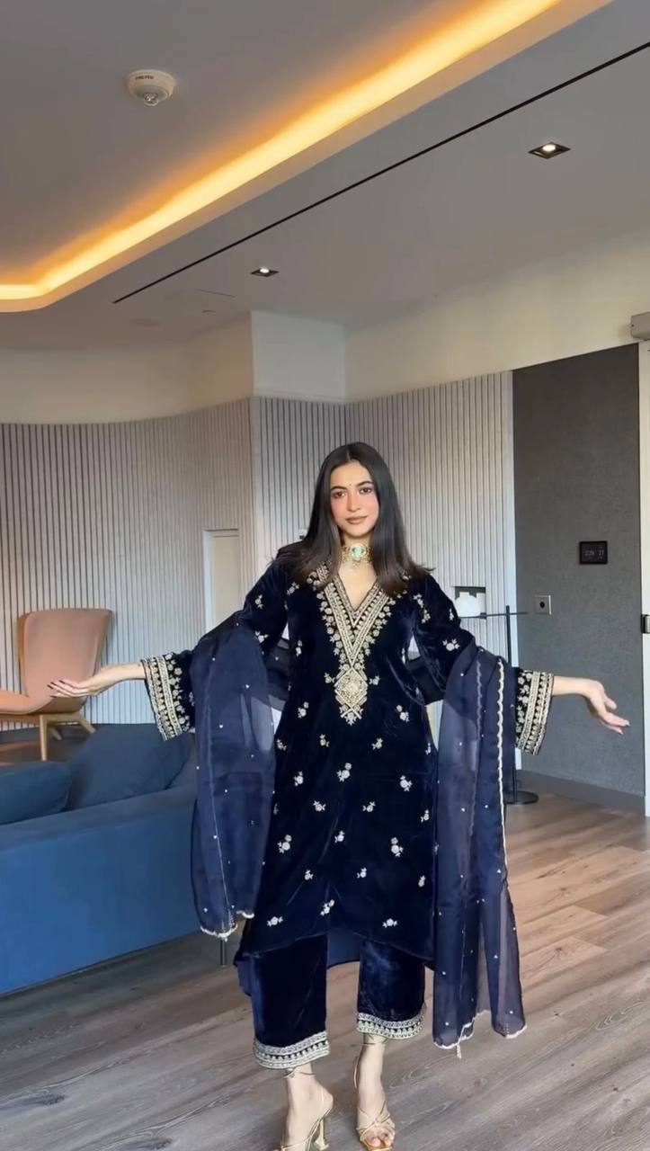 Navy Blue Embroidered Kurta Pant Set with Dupatta – Festive & Party Wear