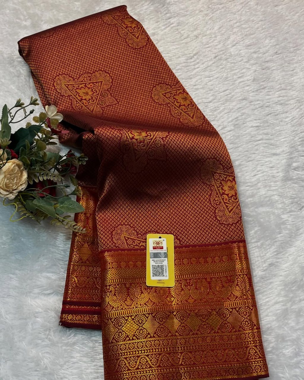 Ilkal – Banarasi Soft Silk Saree with Rich Zari Weaving and Minimal Design