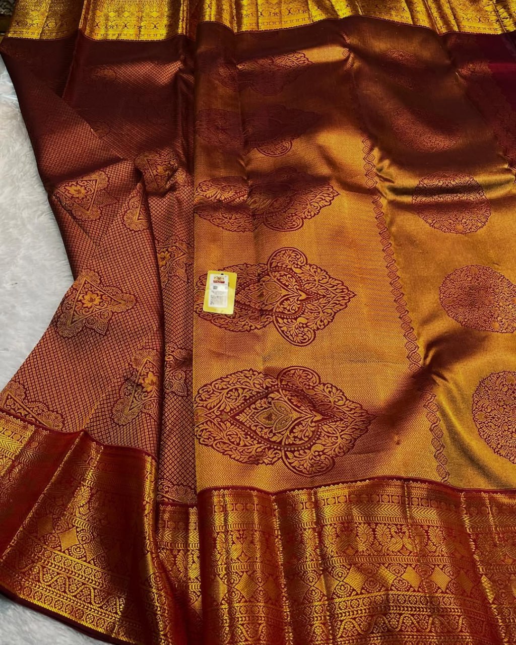 Ilkal – Banarasi Soft Silk Saree with Rich Zari Weaving and Minimal Design